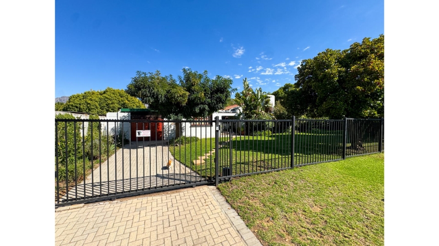 3 Bedroom Property for Sale in Prince Alfred Hamlet Western Cape